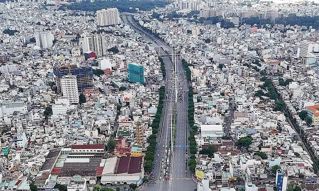 HCMC Plans $1B for Airport Metro Land Acquisition, Compensation
