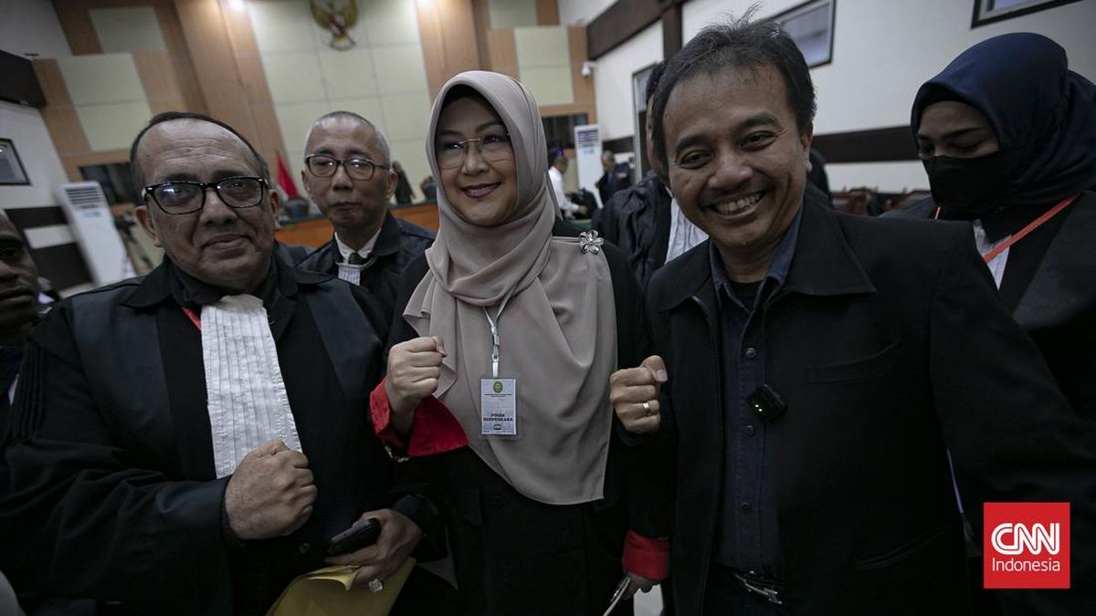Prosecutor: Dr. Tifa Shaped Public Perception of Jokowi's Diploma as Forged