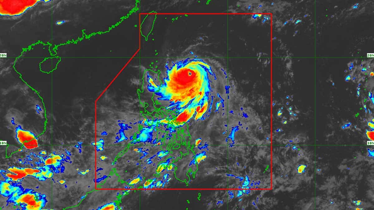 Super Typhoon Francisco Forms, Reaches East of Philippine Waters