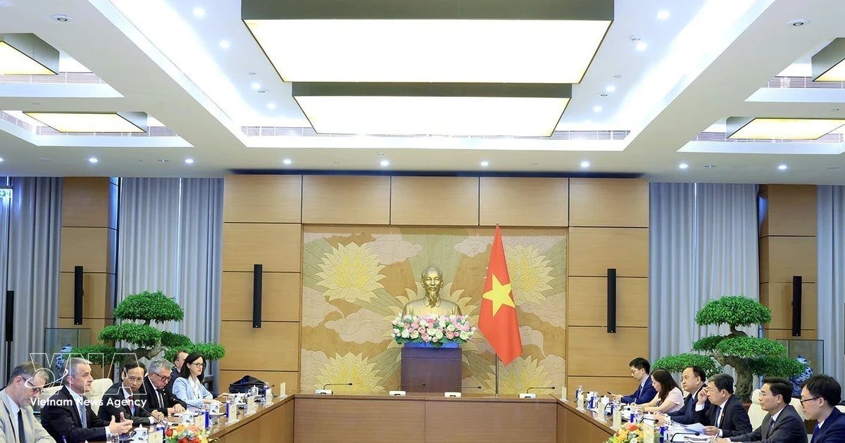 Vietnam, France Seek to Deepen Parliamentary Cooperation