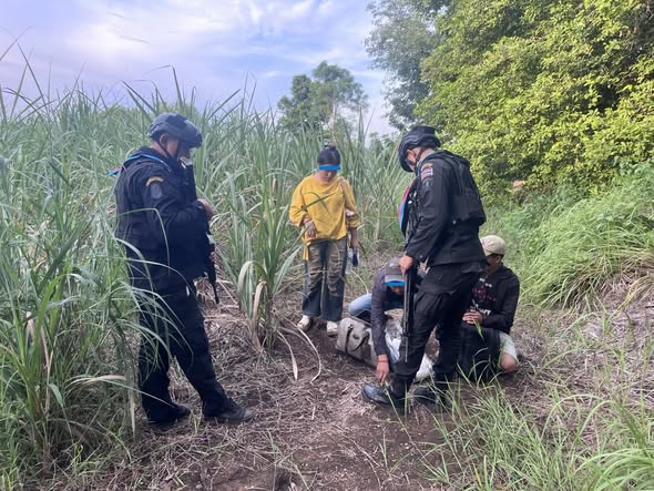 Three Cambodians Detained at Thai Border for Illegal Entry