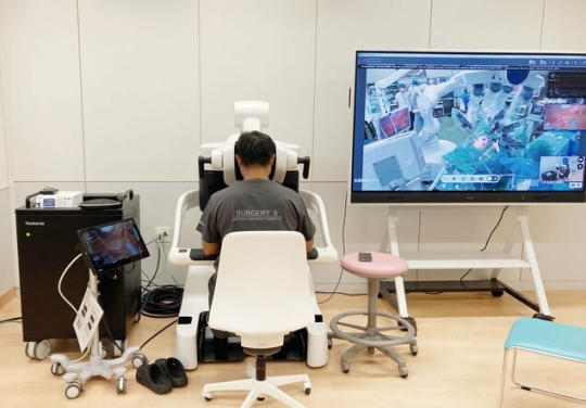 ラオス、遠隔手術技術導入へ 医療格差是正と国内普及目指す