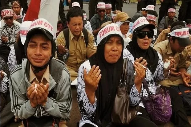 インドネシア下院、PPPK選考における臨時教員の優先採用を政府に要請