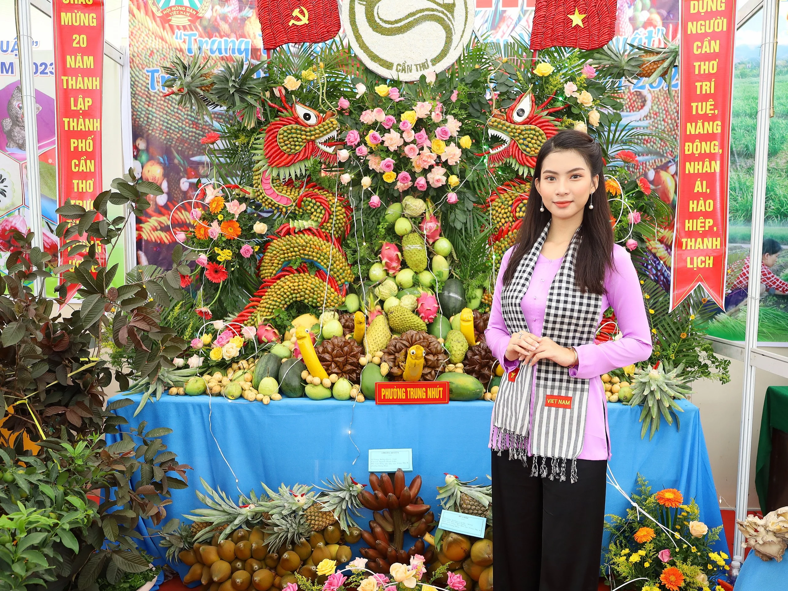 Tân Lộc Islet: A Taste of Vietnam's Abundant Mekong Delta Fruit Season