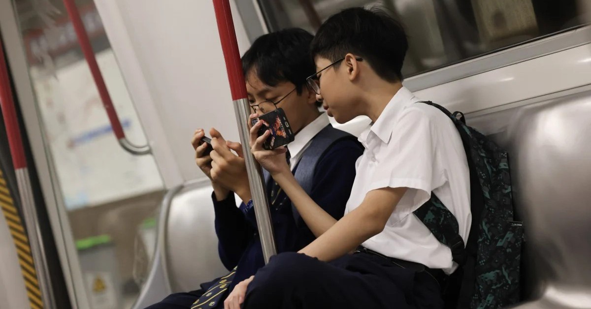 Chinese Primary School Faces Backlash Over Detailed Questionnaire on Parents' Occupations