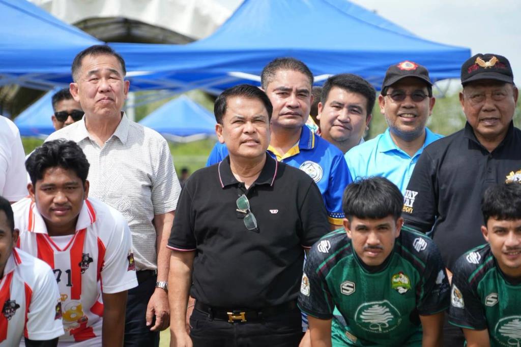 ソンクラー県行政機構の長官は、7人制サッカー大会「第5回ベサールカップ」の開幕を主宰した
