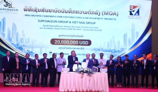 Vietnam Firms Ink Deals for Property, Smart Farming Projects in Laos