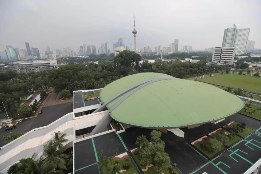Indonesian Parliament Proposes 4 New Bills on Agrarian Reform and Population Administration