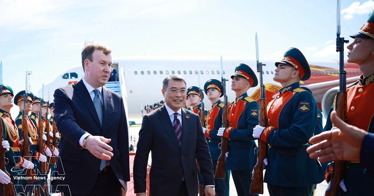 Vietnam PM Attends ASEAN-Russia Summit, Bolstering Multilateral Diplomacy