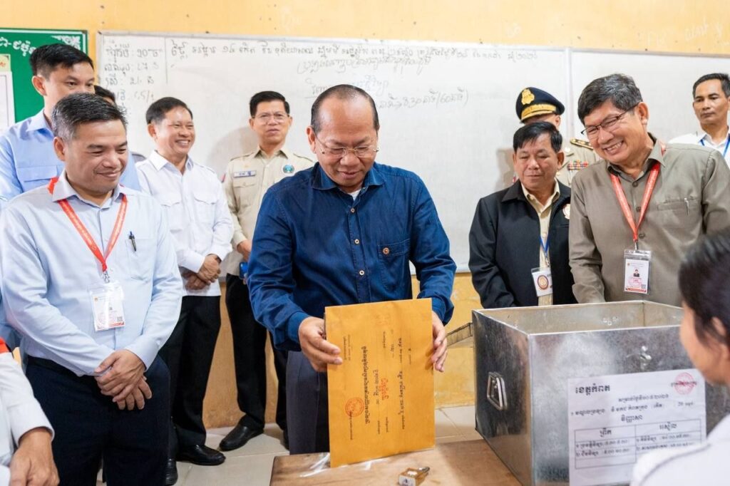 Kampot Province Continues Motorcycle Reward for Top-Scoring Students