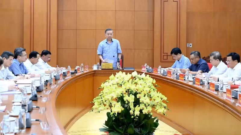 Vietnam Communist Party Intensifies Fight Against Ideological and Political Corruption