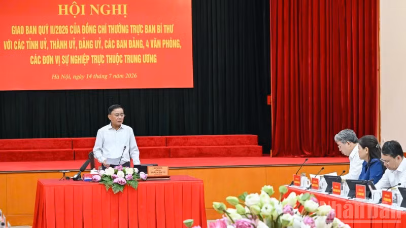Vietnam Communist Party Directs Reforms for Practical, Effective Work Practices