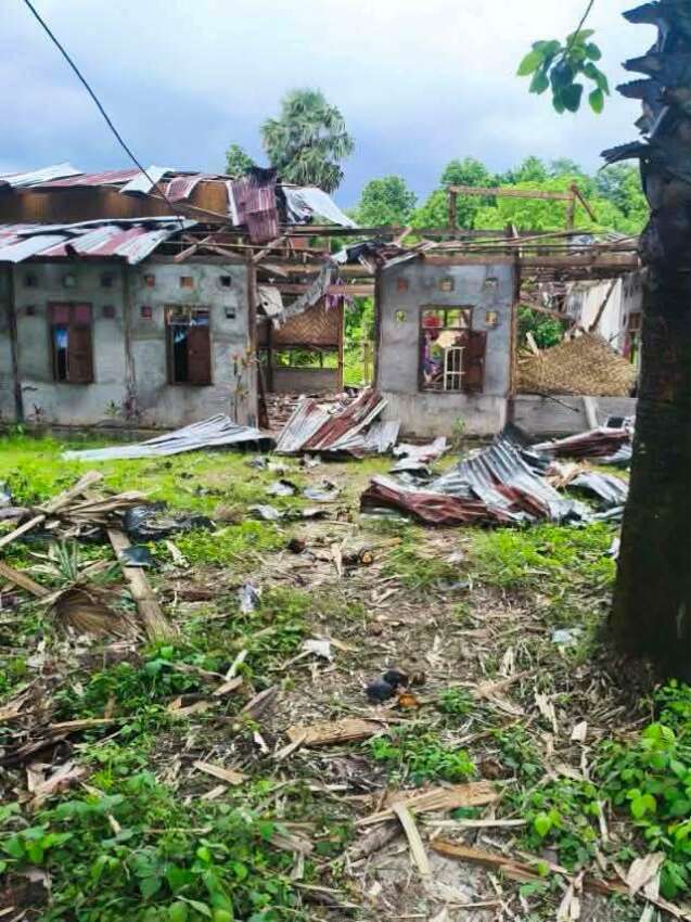 Military Council attacks Min Htet, Kanpetlet, Saw, Yedashe and Singu with airstrikes and heavy weapons, one civilian killed in Yedashe