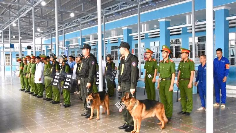 Lam Dong Drug Rehabilitation Center Conducts Defense Drills