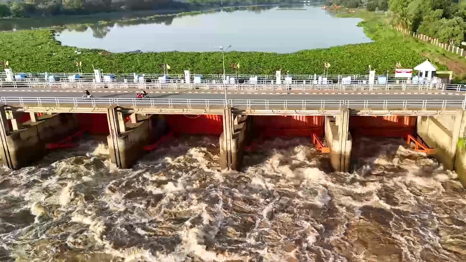 Chao Phraya River Communities Warned of Rising Waters as Dam Releases Increase