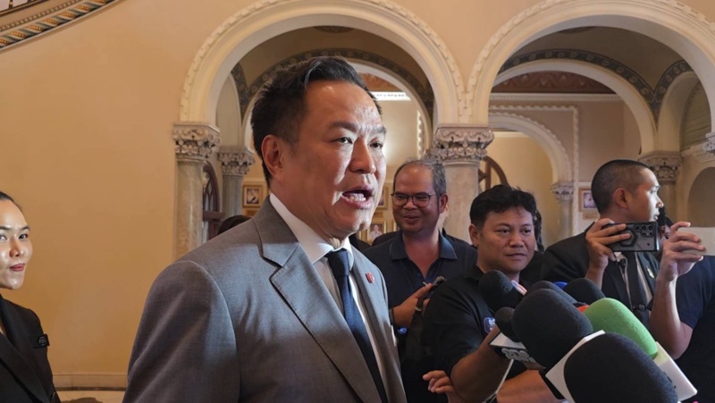 首相、政府の大統領令が裁判所で否認された場合には下院解散か辞任するよう促した