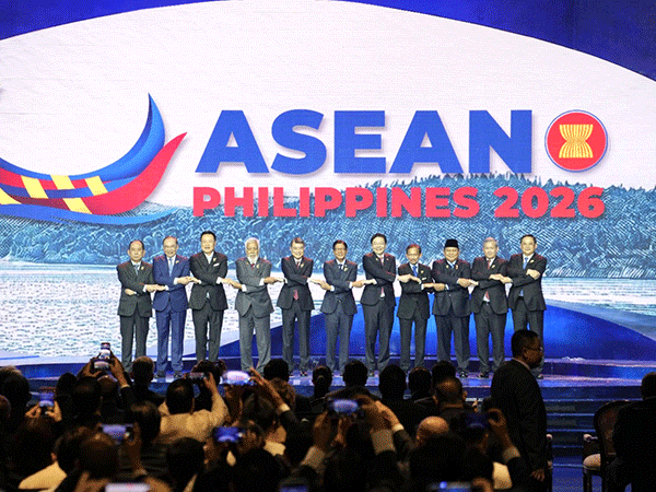 ソネサイ首相、ASEAN首脳会議でエネルギー安全保障と地域安定化を強調