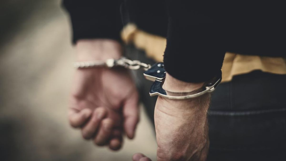 メダンでTikTokライブ中にイエスを侮辱したコンテンツクリエイター逮捕
