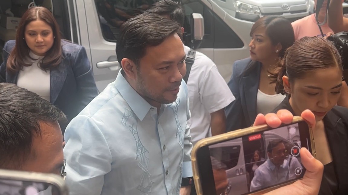 LRT-1カビテ延伸、ビジャール兄妹の関与を senator が否定