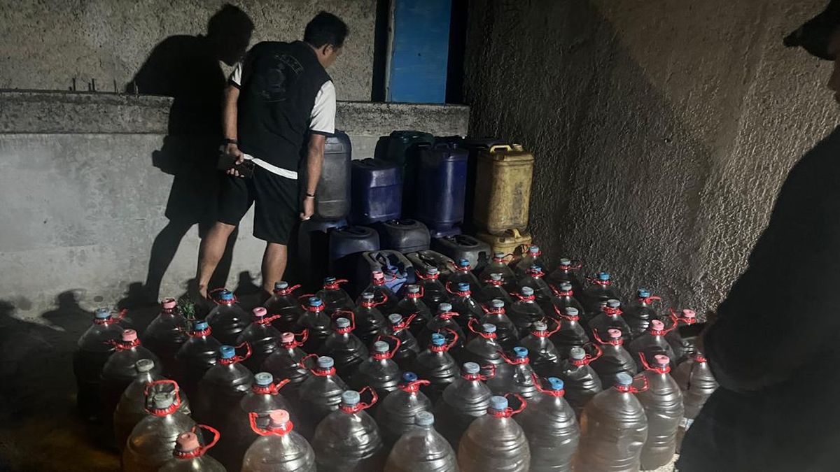 Solar Subsidy Hoarding Syndicate Busted in Bandung, Large Storage Facility Uncovered