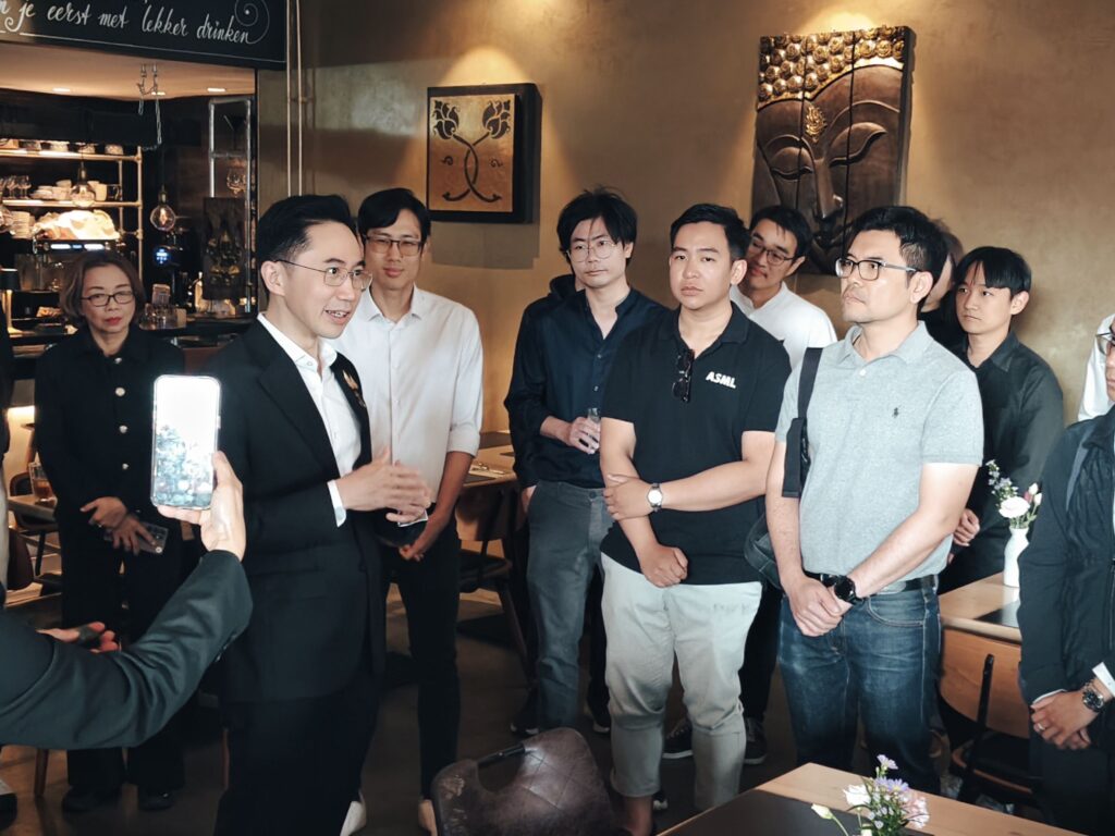 Thai Deputy PM Advocates Shift from 'Buyer' to 'Creator' of Innovation Through Talent Utilization