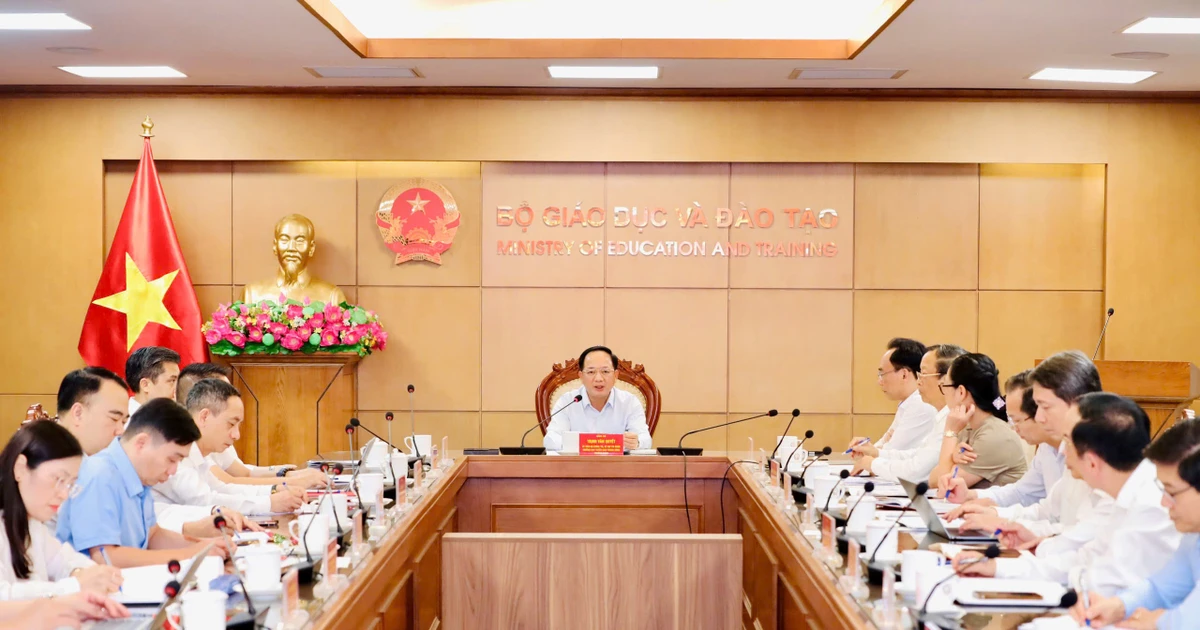 Vietnam's Communist Party Oversees Progress in Primary and Secondary Education