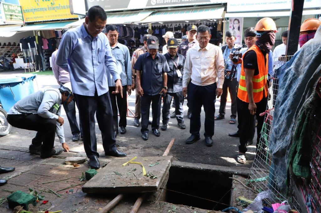 Phnom Penh Accelerates Drainage System Restoration Ahead of Rainy Season, Major Cleaning and Repair Operations in Boeung Keng Kang District