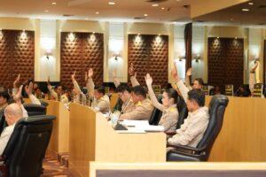 Pattaya City Council Reviews Road Ownership on Soi 6 & Chaiyapoon, Bridge Repairs, and Digital Reforms