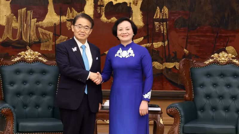 ベトナム政府高官、日本知事らと会談 - AI、法制度見直しも