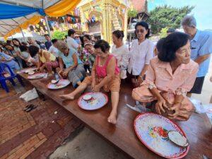 Wat Bot Villagers Keep Rare Mid-Lent Khanom Krok Alms Tradition Alive in Chonburi
