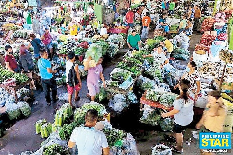Philippines August Inflation Seen Above 6% on Food, Fuel, Weak Peso
