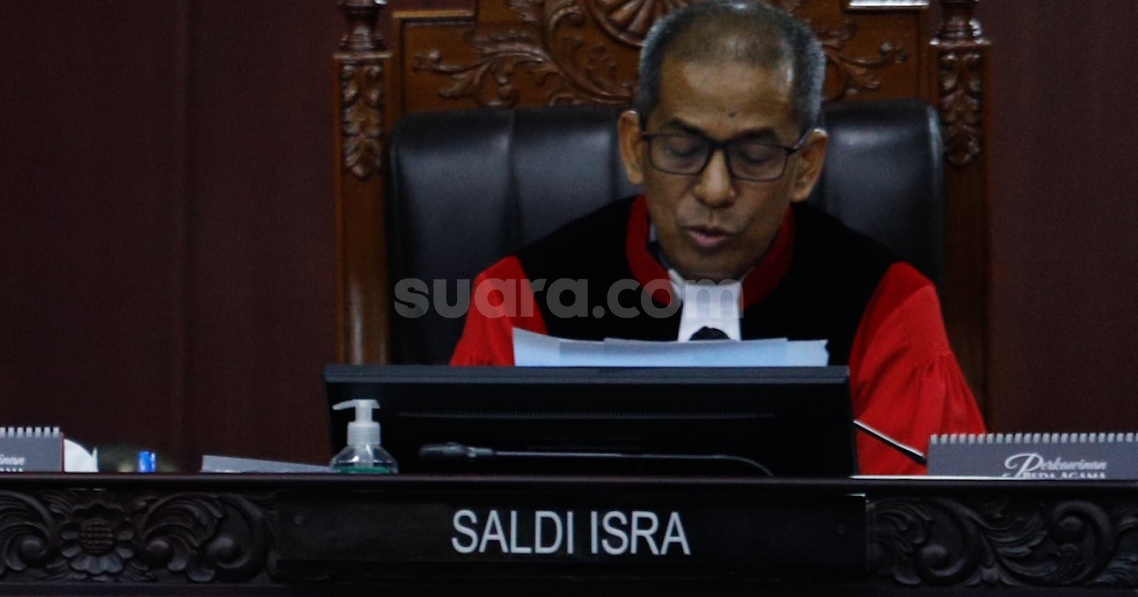 Gibran Supporter Reports Constitutional Judges to MKMK for Expulsion from Trial