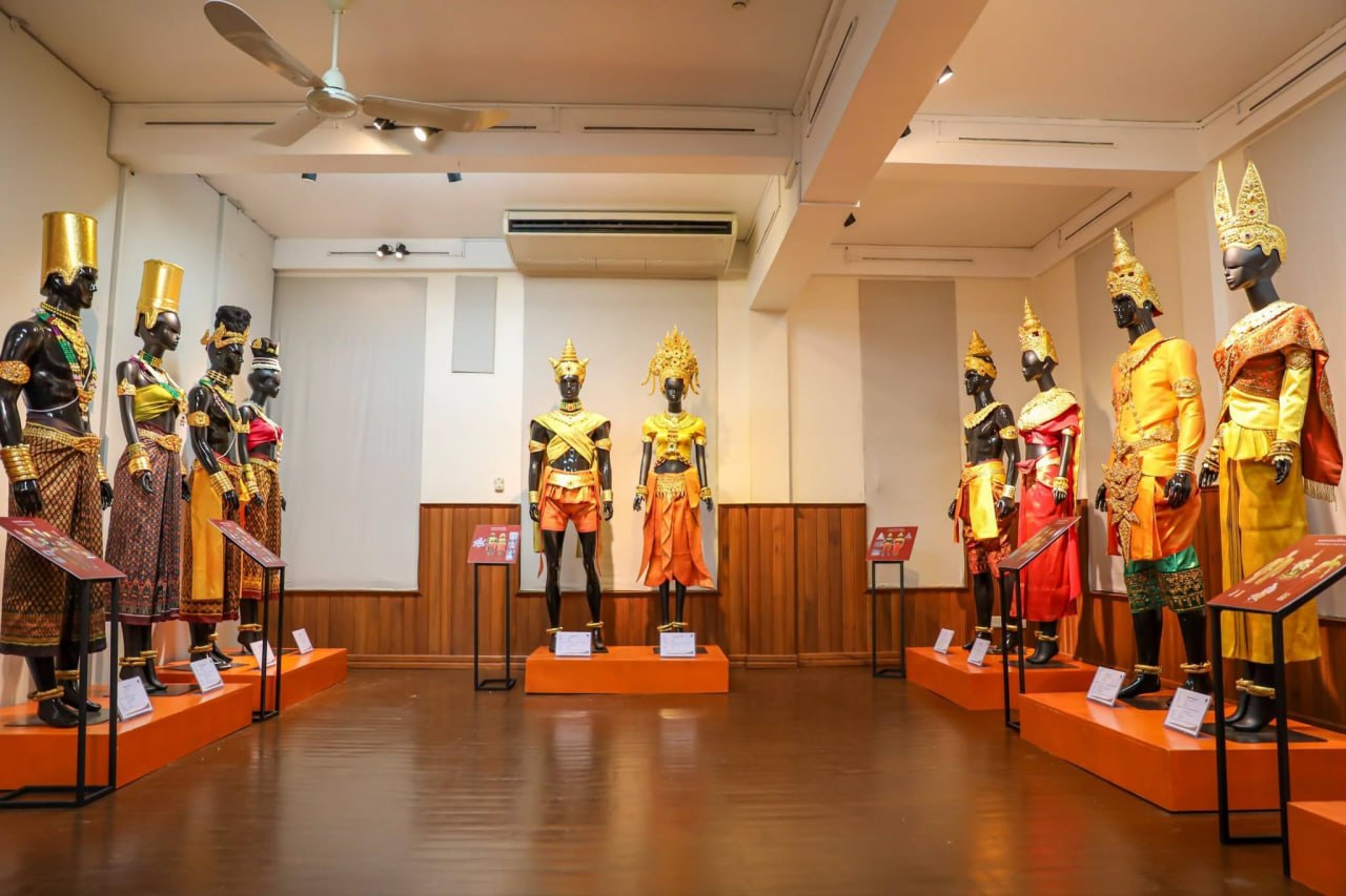 MGC Museum Showcases Evolution of Khmer Royal Attire Across Five Historical Eras