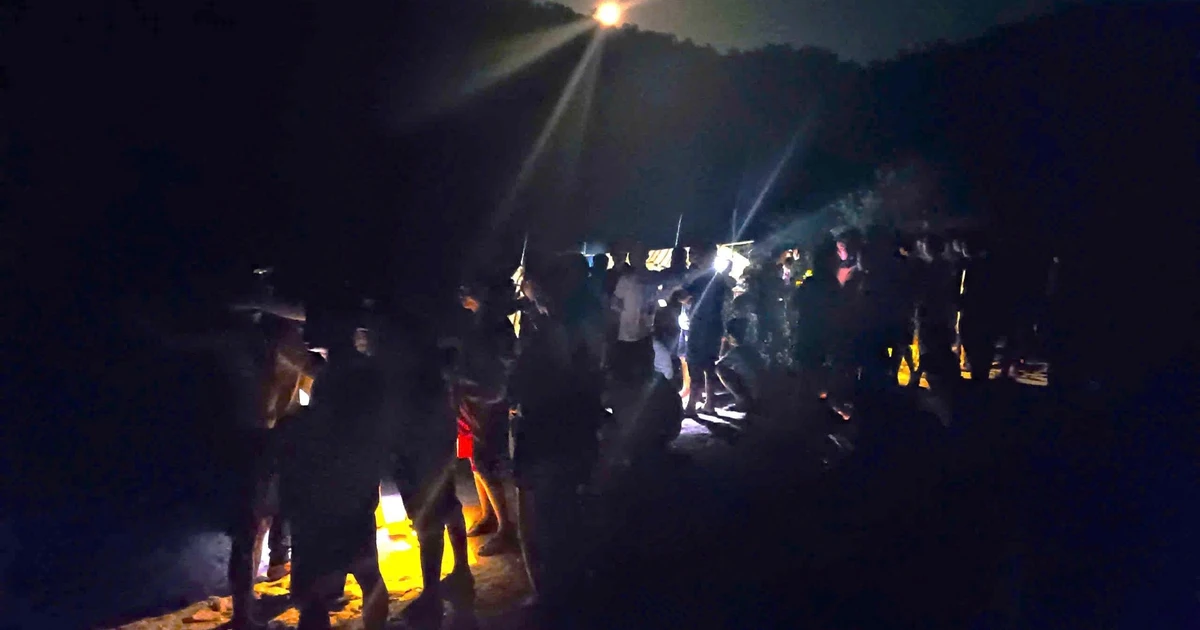ハティン省で川の転覆事故、4人死亡