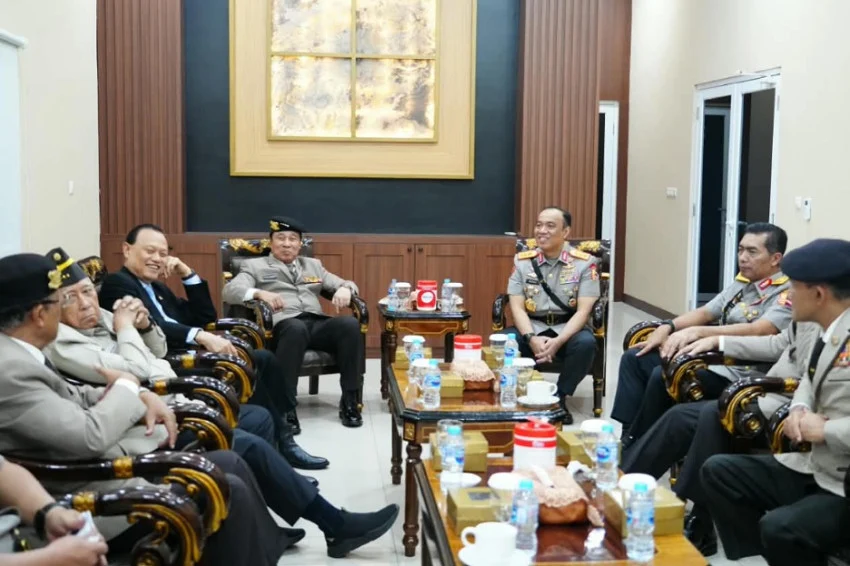 Former Police Chiefs Convene at National Police HQ, Implications for Security and Politics?