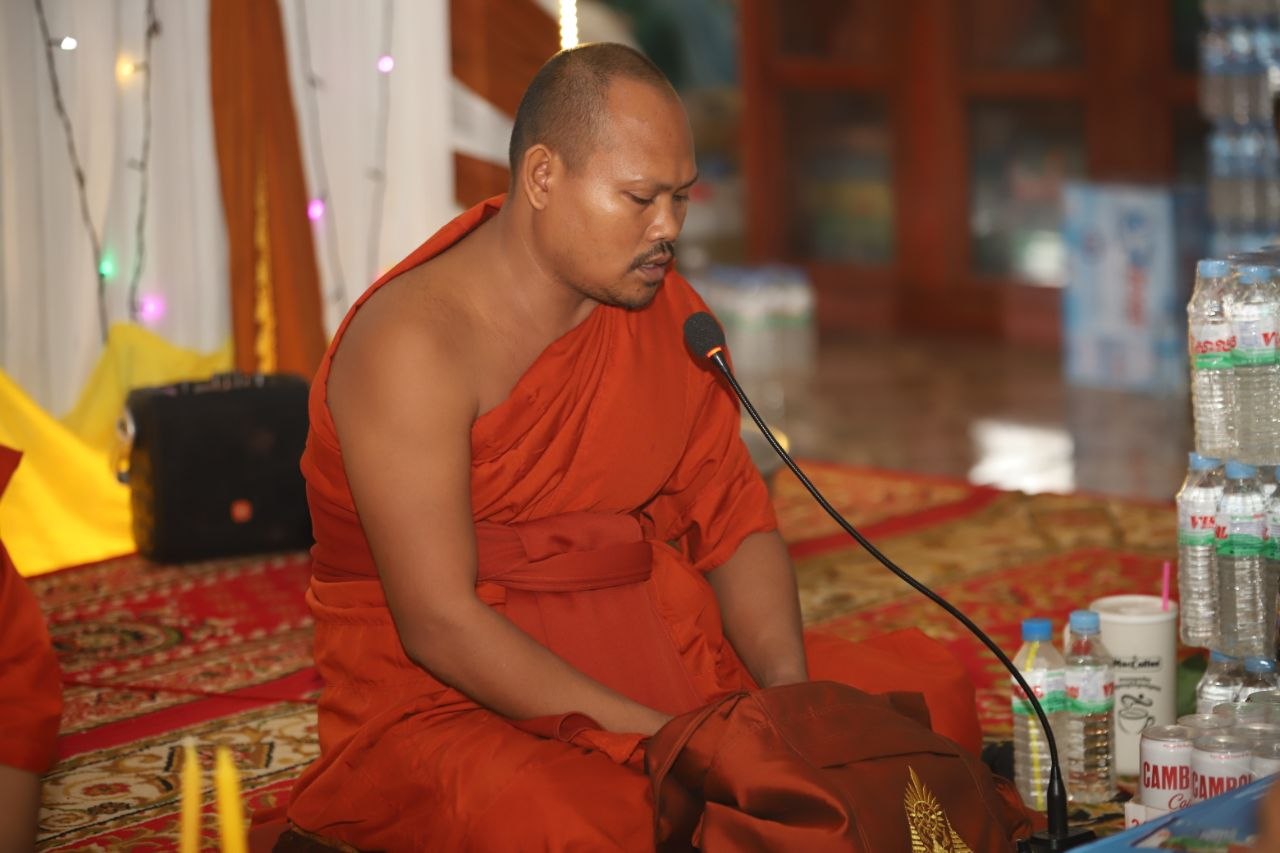 Khmer Traditional Pchum Ben Festival Celebrated in Cambodia's Kampong Cham, Government Official Participates in Buddhist Support
