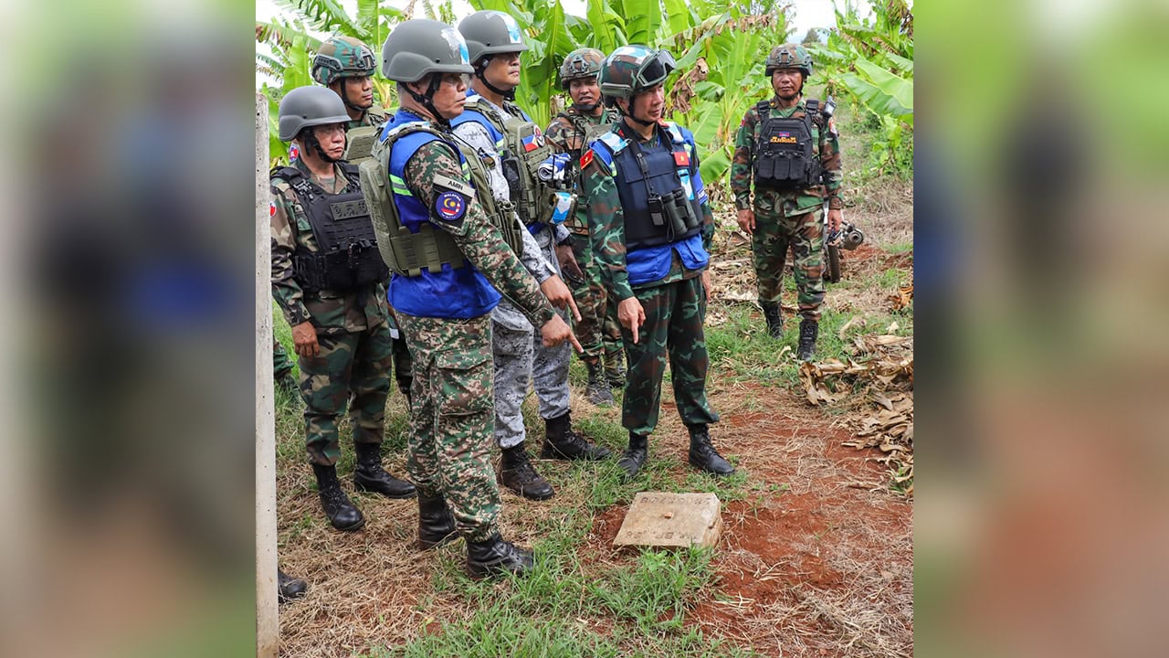 Cambodia Briefs ASEAN Observers on Border Disputes, Renews Call for JBC Talks