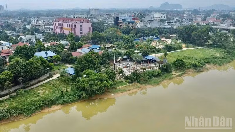 タイグエン省、カウ川流域の違法占拠に断固対応