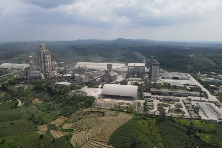 Indonesia's Cement Industry Faces Growing Environmental and Social Issues Amidst Limestone Mining