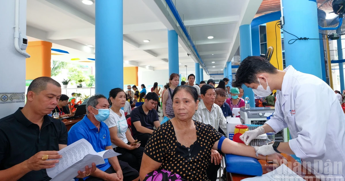 Ho Chi Minh City Suburb Conducts Mass Health Check-ups, Promoting Proactive Healthcare
