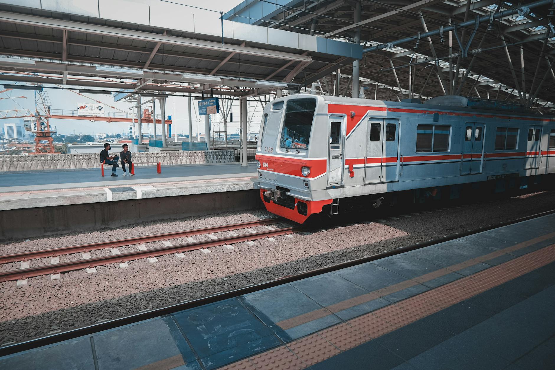 インドネシア女性児童保護相、KRL女性専用車両移設提案巡り謝罪