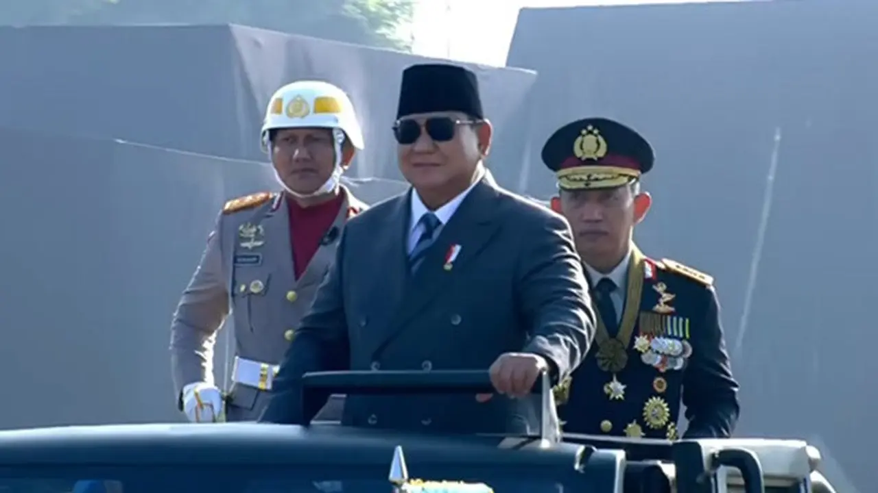 President Prabowo Warns Against 'Hijacking' Democracy, Calls Police 'Guardians'