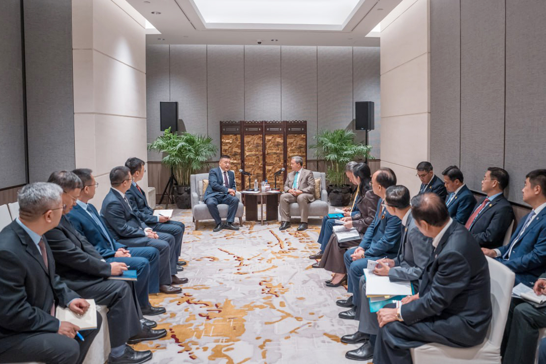 中国大手企業、フン・マネト首相に投資拡大計画を提示