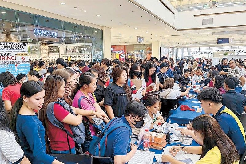 Philippines Unemployment Rate Ticks Up to 4.8% in May