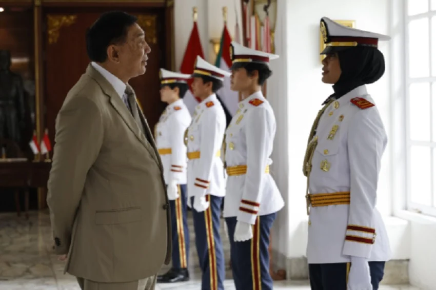 Indonesian Ministry of Defense Affirms No Ban on Hijab for Defense University Cadets