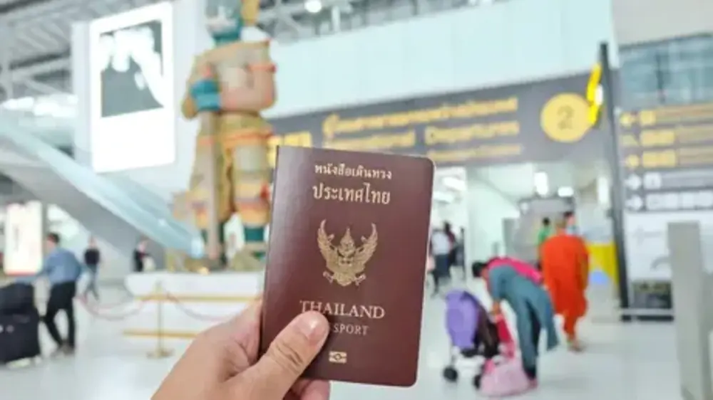 タイのパスポート、ASEANで5位に後退 - 国際的自由度低下の背景