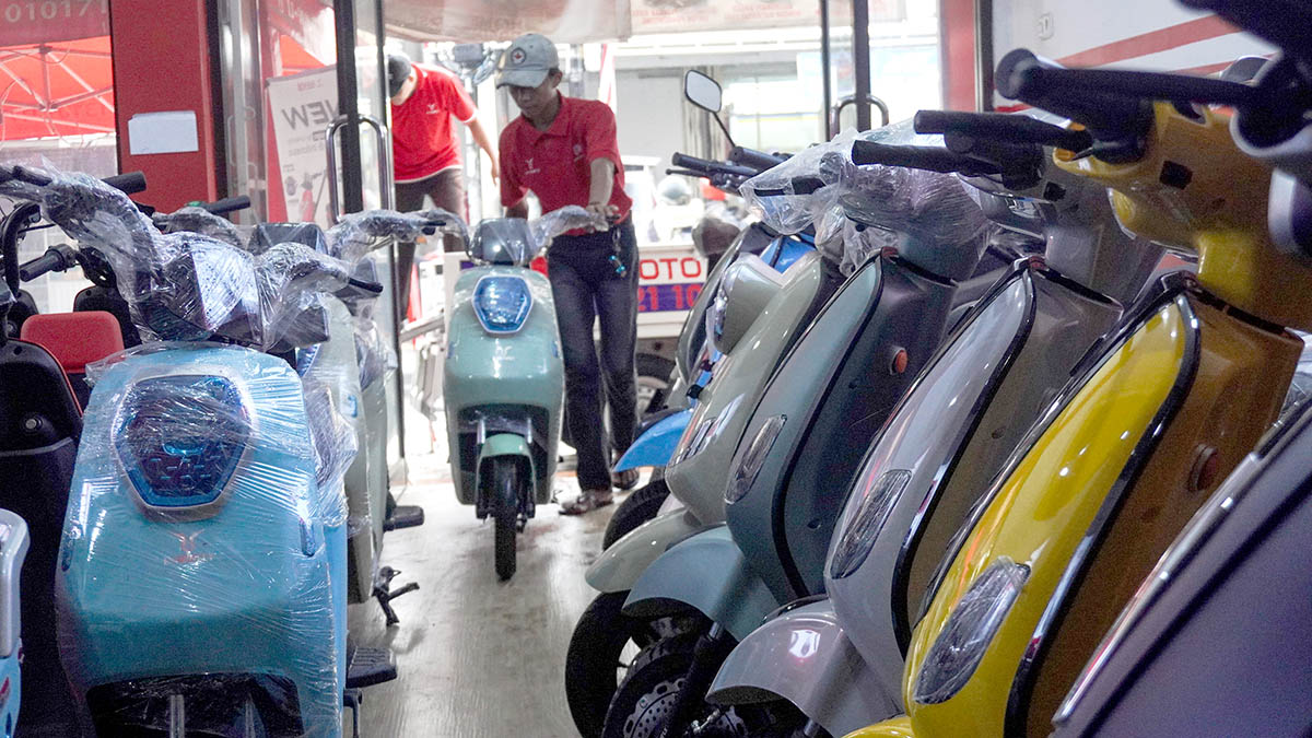 Indonesia's Electric Motorcycle Industry Remains Heavily Reliant on Government Subsidies