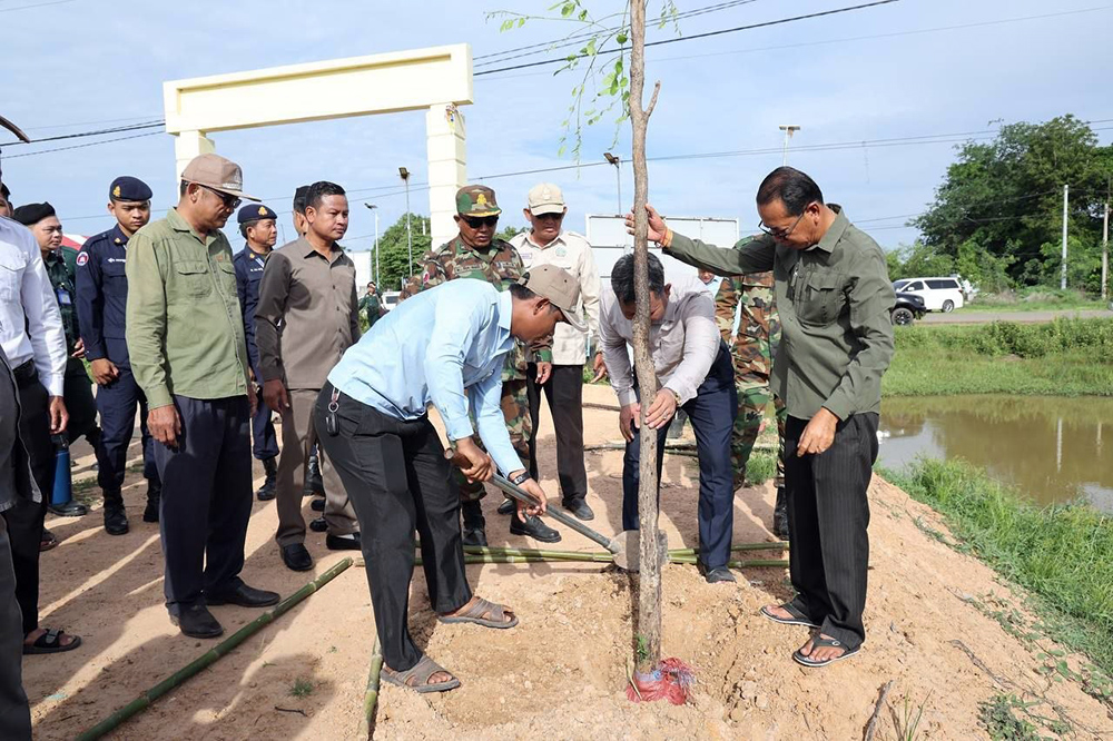 Cambodia Launches Tree Planting Campaign to Boost Green Cover and Enhance Environmental Aesthetics