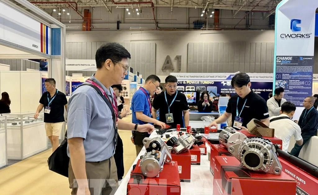 Vietnam, RoK Expand Supply Chain and Manufacturing Cooperation