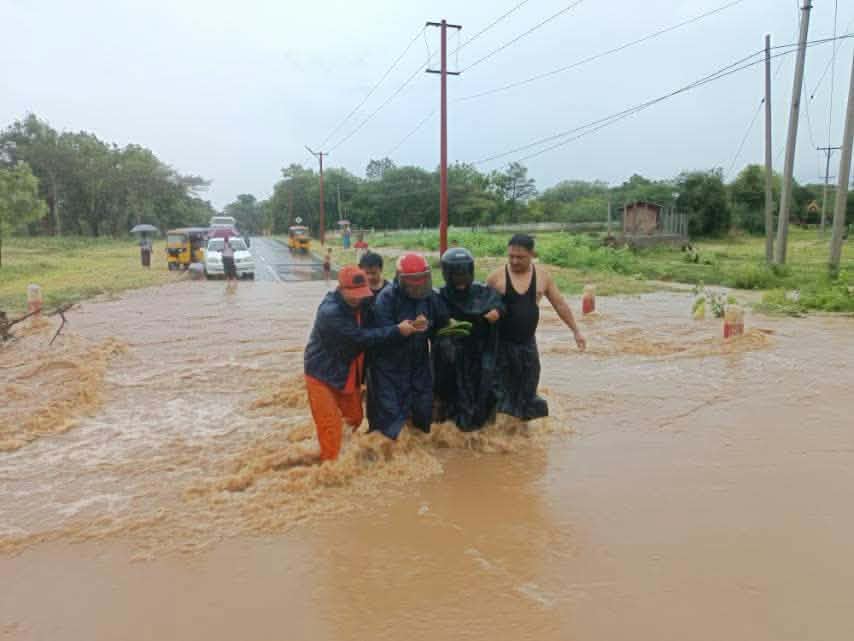 大雨でニヤウンウー管区のバガン新市、フワソー村落、ニヤウンウー-バガン新市道路で浸水発生